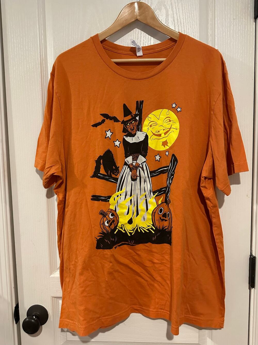 3XL Vintage inspired Halloween Witch Tshirt